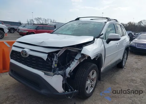 2021 Toyota Rav4 Xle из США, поврежденный, VIN 2T3P1RFV0MW215446